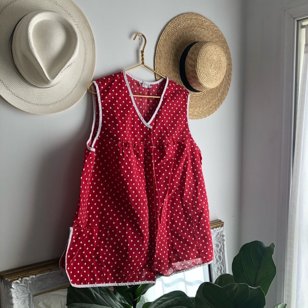 True Vintage red and white polkadot snap down blouse shirt